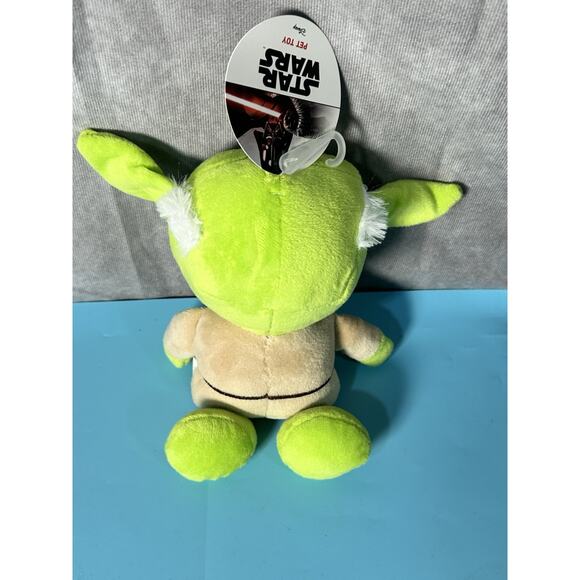 Star Wars Yoda Squeaker Plush Dog Toy NEW - Picture 2 of 4